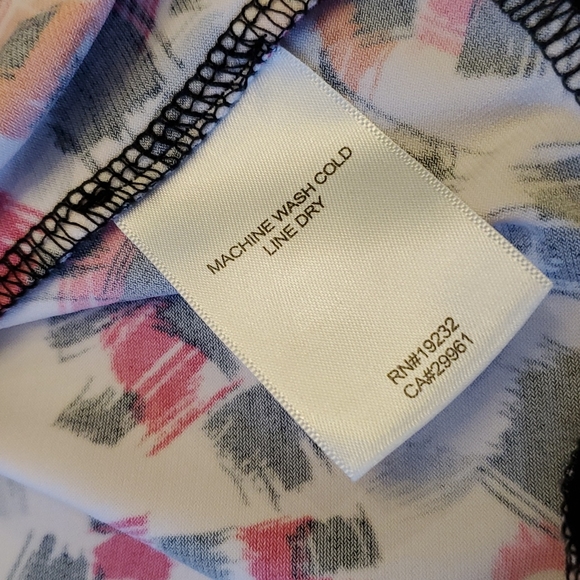 Alfred Dunner Abstract Blouse, Petite Large - Picture 7 of 8